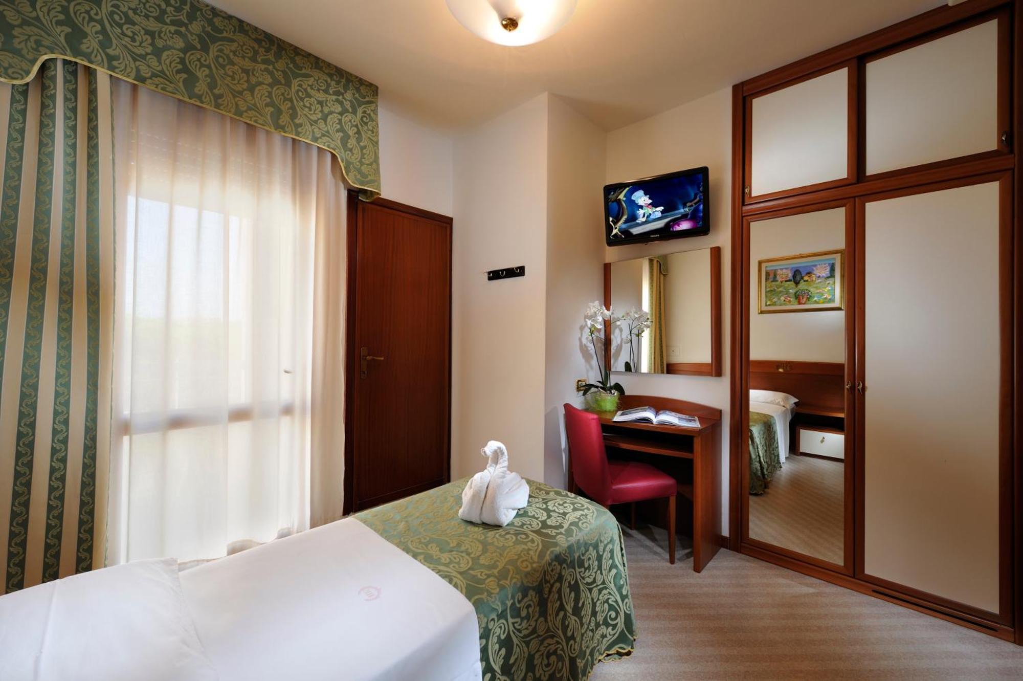 Hotel Eden Bibione Exterior foto